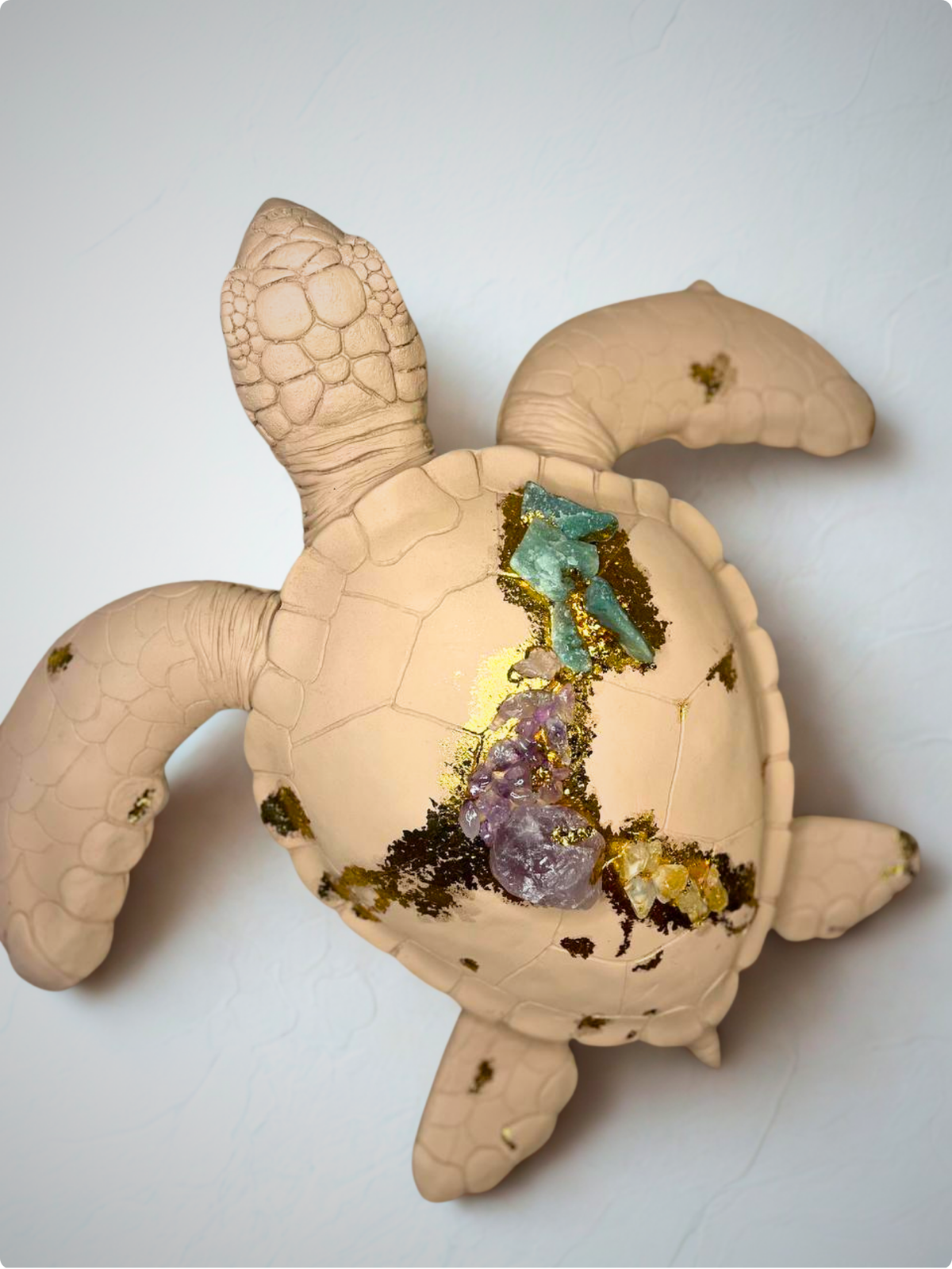 Escultura De Tortuga Con Cuarzos